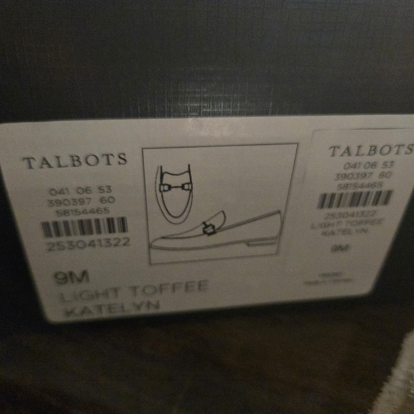 New In Boz Talbots Womens 9M Tan Suede Loafers with Gold Buckle - Picture 13 of 13